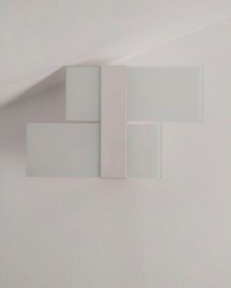 Applique Linea light