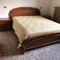 Camera  MATRIMONIALE  con armadio  5 ANTE