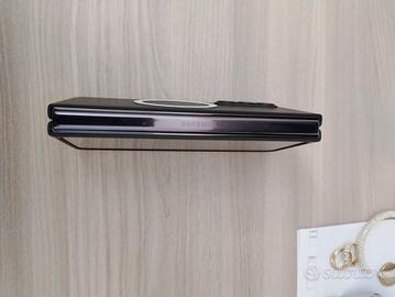 Samsung galaxy Z Fold 5