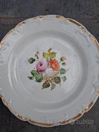 Coppia di antichi piatti in porcellana TPM