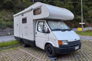 Transit 2.5 turbo Mobilvetta Design