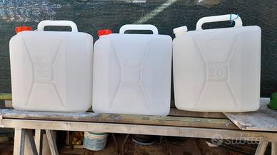 contenitori vari in plastica 