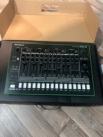 Drum machine tr-8 + xone k2