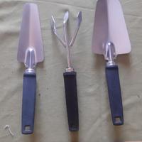 set attrezzi da giardino