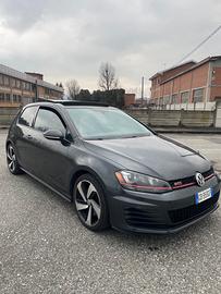 VOLKSWAGEN Golf 7ª serie