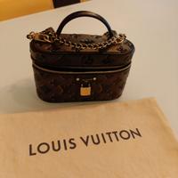 Louis Vuitton pochette Vanity con catenella