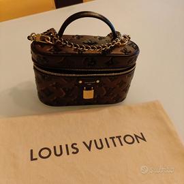 Louis Vuitton pochette Vanity con catenella