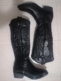 stock tutto a 15 euro al paio