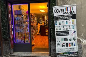 Negozio commerciale in via pedonale aosta