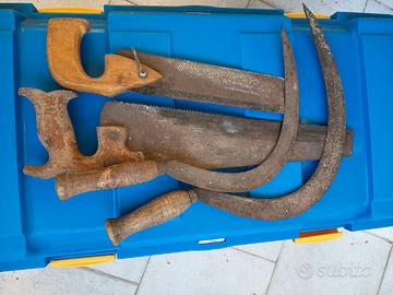 antichi attrezzi lavoro