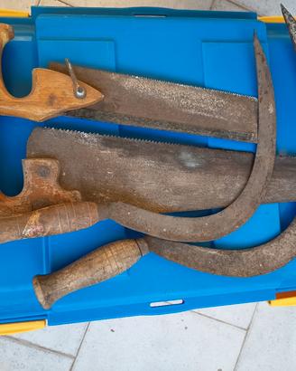 antichi attrezzi lavoro