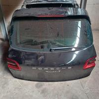portellone posteriore cofano porsche macan