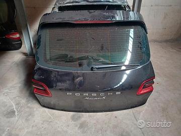 portellone posteriore cofano porsche macan