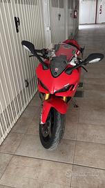 Ducati supersport 950S