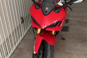 Ducati supersport 950S