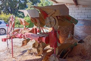aratro agricolo 