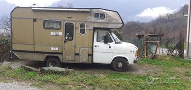 Camper mansardato