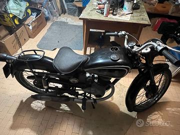Motocicletta d'epoca DKW RT 125 (Auto Union)