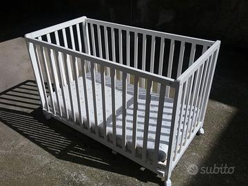 Lettino Ikea con matetasso