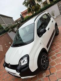 FIAT Panda Cross hybrid unico proprietario