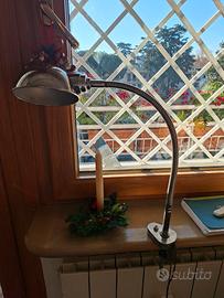 lampada da tavolo con morsetto