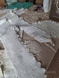 Pizzi,  centrini e garze fascia bimbi d'epoca 