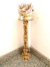 Candeliere, tavolino, statua Nascita di Venere