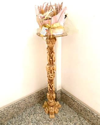Candeliere, tavolino, statua Nascita di Venere