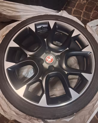 Cerchi fiat 500copetizione abarth