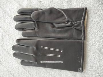 Guanti nuovi o usati