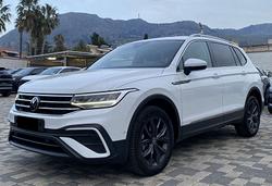 Volkswagen Tiguan Allspace Life Allspace 7 PO...