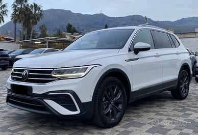 Volkswagen Tiguan Allspace Life Allspace 7 PO...