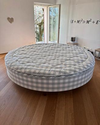 Letto Rotondo Hästens Originale – Design Esclusivo