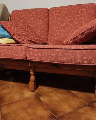 Coppia Divanetti in Legno con Cuscini