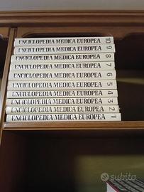 Enciclopedia medica completa  più atlante