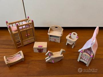 Set mobili in legno per casa delle bambole