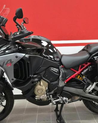 Ducati Multistrada V4S TRAVEL & RADAR