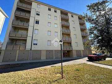 4 LOCALI A MIRANDOLA