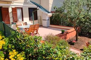 Bilocale a Carro Località Ziona-Sp-Riviera Levante