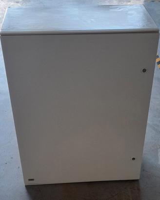Quadro elettrico Hager FL229B con piastra di fondo