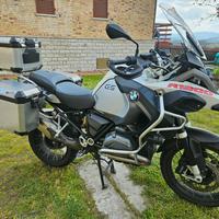 Bmw R1200 GS Adventure Akrapovic 