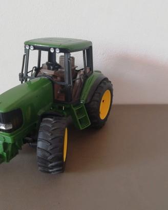 Trattore John Deere Bruder giocattoli