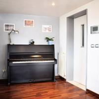 Pianoforte Verticale Russo – Ideale per Studenti