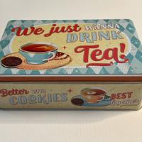 Scatola in latta biscotti vintage