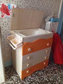 fasciatoio in legno con vascheta per bagnetto 