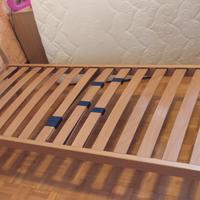 letto singolo con doghe e materasso 