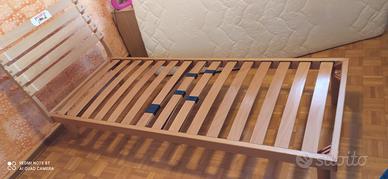 letto singolo con doghe e materasso 