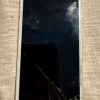 Iphone 6s funzionante schermo rotto - batteria 92%