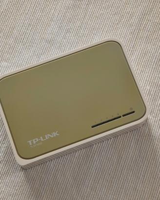 TP-Link TL-SF1005D Switch