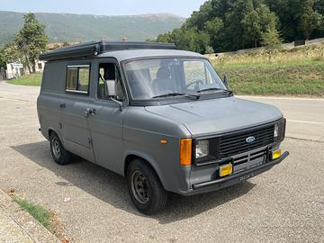 Camper Puro TRANSIT Furgone camperizzato vintage